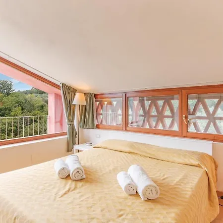 Poggiolivo Holiday home